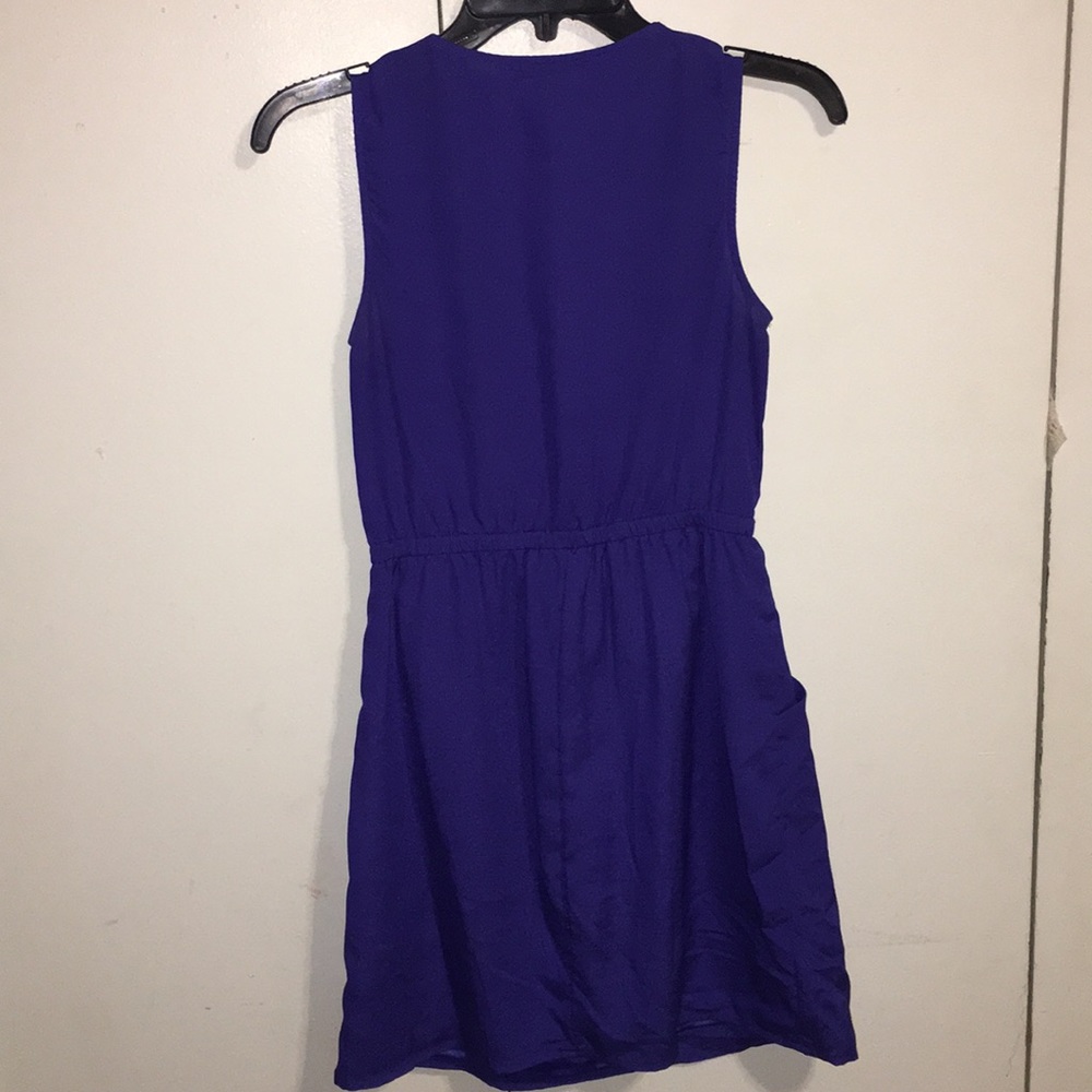 Dress - Picture 2 of 4